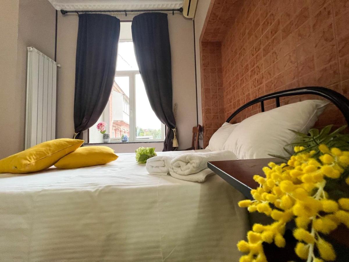 קייב Apartment In The Historic Center מראה חיצוני תמונה