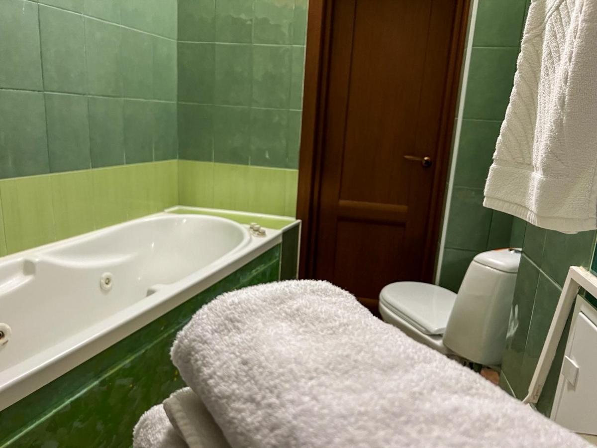 קייב Apartment In The Historic Center מראה חיצוני תמונה