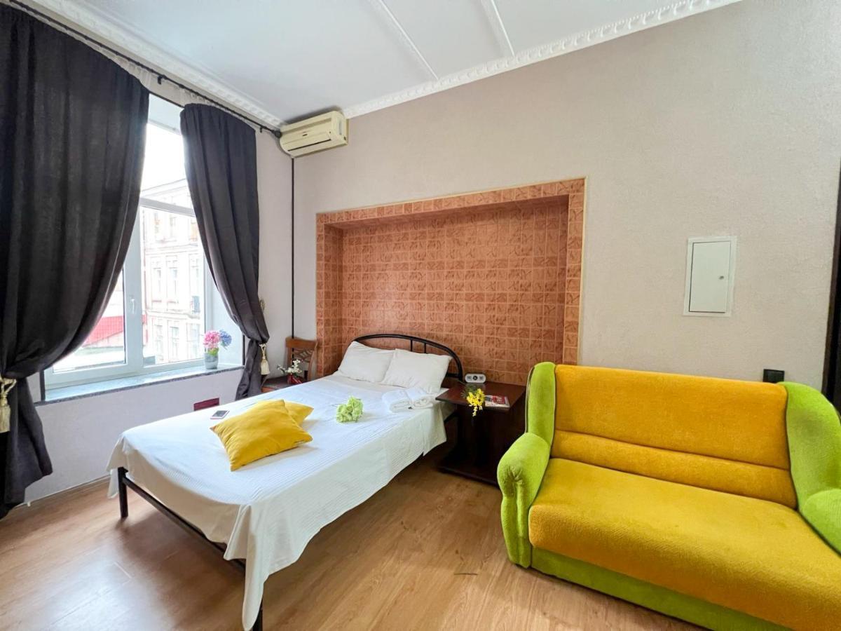 קייב Apartment In The Historic Center מראה חיצוני תמונה