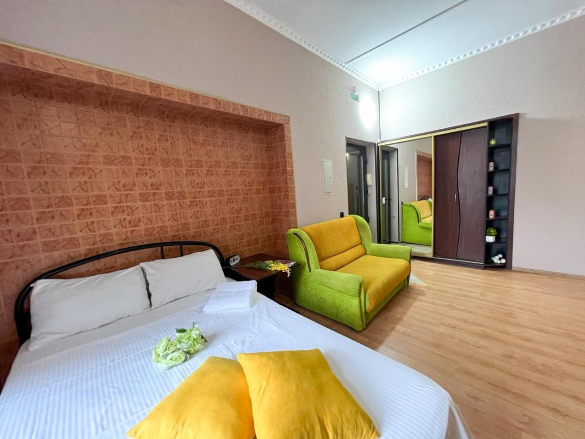קייב Apartment In The Historic Center מראה חיצוני תמונה