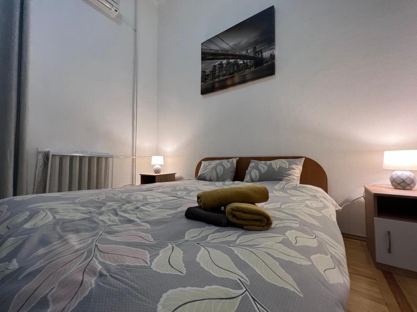 קייב Apartment In The Historic Center מראה חיצוני תמונה