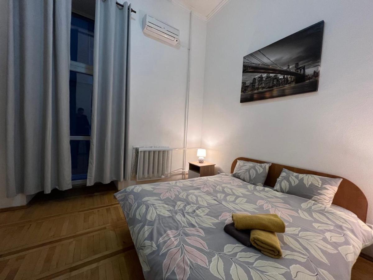 קייב Apartment In The Historic Center מראה חיצוני תמונה