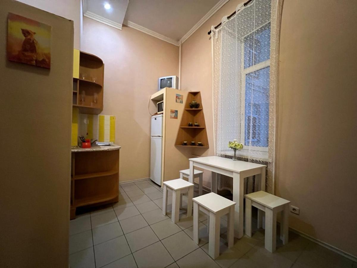 קייב Apartment In The Historic Center מראה חיצוני תמונה