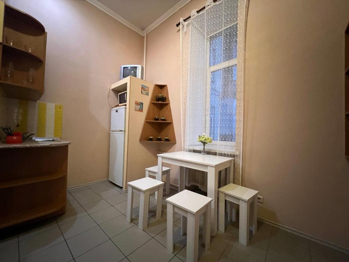 קייב Apartment In The Historic Center מראה חיצוני תמונה